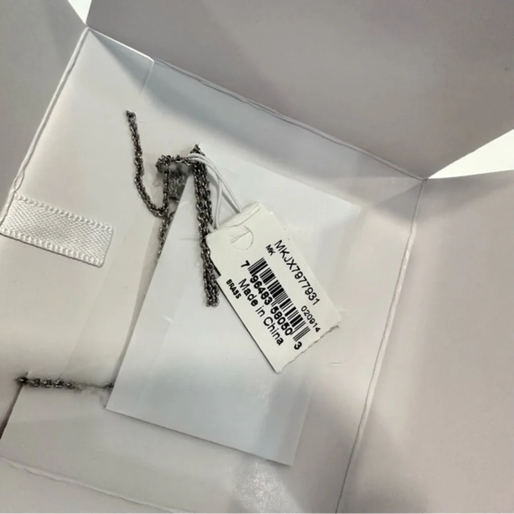 Michael Kors new tags